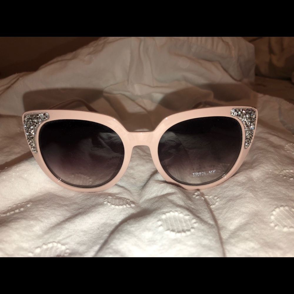 Pink oversized rhinestone sunglasses